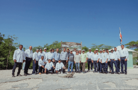 La Fundación Sur Futuro, el Ministerio de Medio Ambiente y Fondo MARENA entregan equipos para la protección y vigilancia del Lago Enriquillo y presentan resultados del primer año
