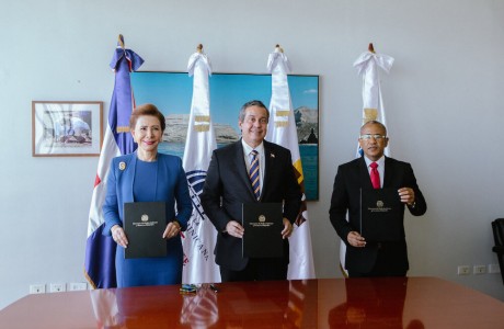 SUR FUTURO EJECUTARA PROYECTOS EN RIO YAQUE DEL SUR JUNTO A MINISTERIO DE MEDIO AMBIENTE Y LA UNIDAD TÉCNICA EJECUTORA DE PROYECTOS DE DESARROLLO AGROFORESTAL (UTEPDA)